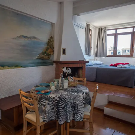 La Torretta Dei Merli With Unique Views فيرناتْسا