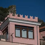 아파트 La Torretta Dei Merli With Unique Views 베르나차