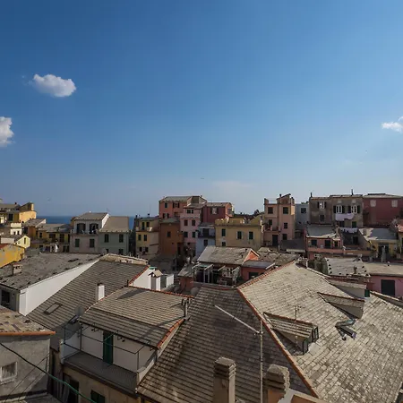 La Torretta Dei Merli With Unique Views ヴェルナッツァ