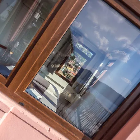 La Torretta Dei Merli With Unique Views * 베르나차